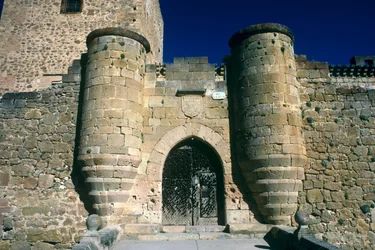 Une porte de ville