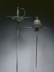 Rapières à garde en coupe, vers 1650