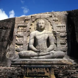 Bouddha de Gal Vihare de Polonnaruwa (Sri Lanka) (attribué au roi Parakrama Bahu)