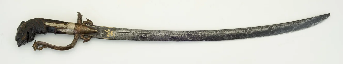Kastane, ou sabre court