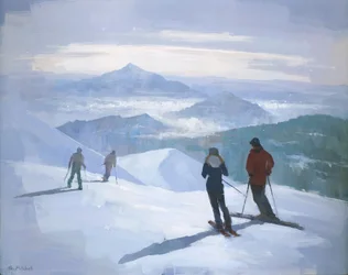 Des skieurs sur les sommets enneigés