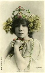 Henriette Rosine Bernard alias Sarah Bernhardt (1844-1923) en « La princesse lointaine », pièce d
