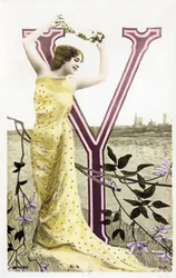 Y : Bianca Toledo, artiste, chanteuse et danseuse sévillane de la Belle Époque - Casino de Paris, Folies Bergère - alphabet en carte postale