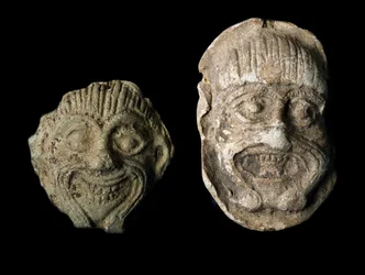 Têtes du démon Humbaba (terre cuite)