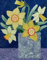 Des jonquilles printanières dans un vase