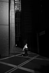 Foulée urbaine et ombres