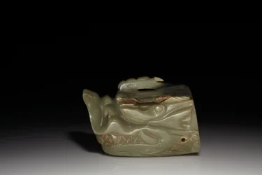 La tête de dragon en jade Junkunc