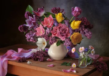 Bouquet printanier haut en couleur