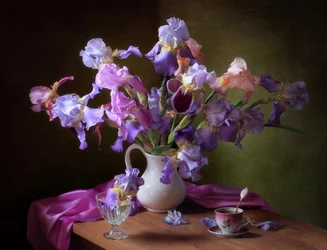 Nature morte élégante aux iris