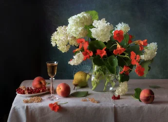 Fruits et fleurs aux couleurs éclatantes