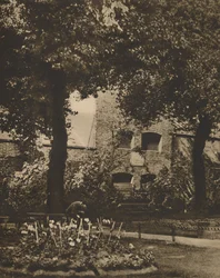 Site de la prison de Marshalsea depuis le cimetière de St. Georges, Southwark, vers 1935