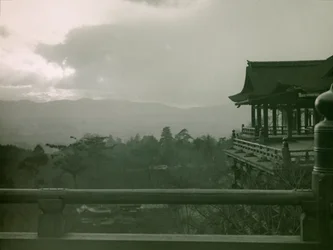 Temple Kiyomizu-dera à Kyoto, vers 1900 - 1915 (photographie)
