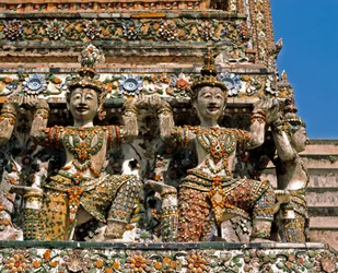 Caryatides du temple Wat Arun