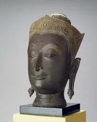 Tête du Bouddha orné