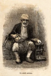 Un vendeur de café ambulant (cafedji), dans le bazar de Trébizonde, l