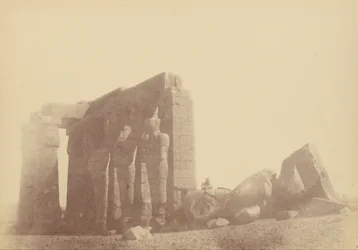 Vue rapprochée du colosse du Ramasseum