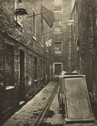 Close No. 136 Saltmarket