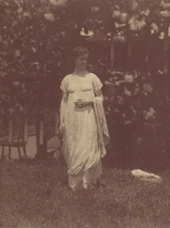 [Mme Louis Kentin en robe Empire]