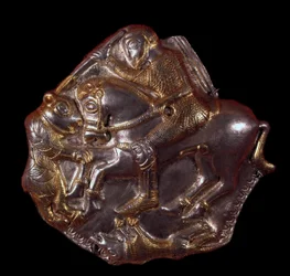 Civilisation thrace : applique en or et argent représentant un cavalier attaqué par un ours. 400-350 av. J.-C. Lovtch, Musée départemental historique, Bulgarie