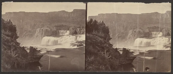 [Chutes Shoshone, rivière Snake, Idaho, vue de midi, parois adjacentes d