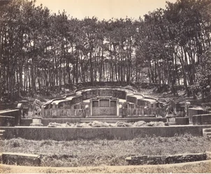 Tombe mandarine à Foochow, vers 1869