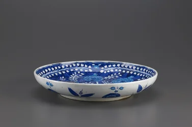 Plat, Iznik, dynastie ottomane, 1530s