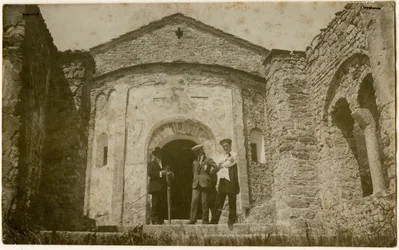 Abbaye de San Pietro al Monte, Civate, Lombardie, Italie, photographie d