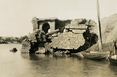 Bain de Cléopâtre, île d