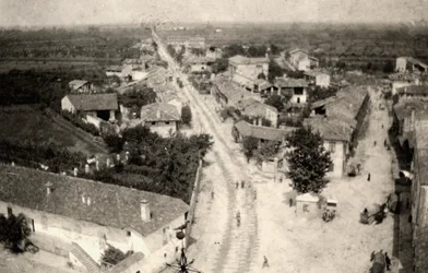 Vue panoramique de la ville de Romans, prise depuis le clocher de l