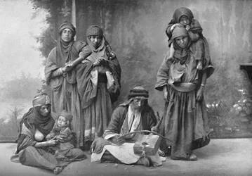 Un musicien bédouin et son public, 1902