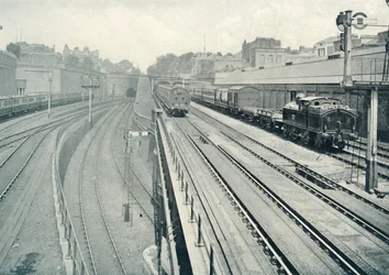 Un endroit animé, 1922