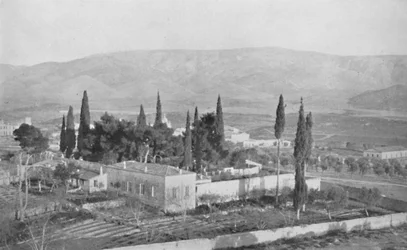 Un monastère au pied de l