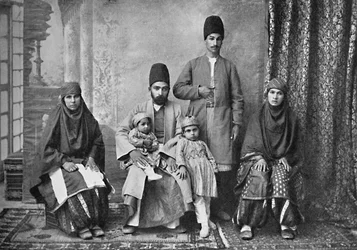 Une famille parsie persane, 1902