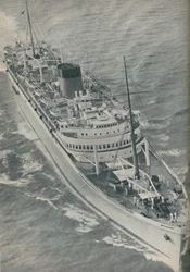 Un navire à double hélice, le Stirling Castle construit par Harland et Wolff, 1937