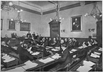 Réunion du conseil municipal de Hammersmith, vers 1903