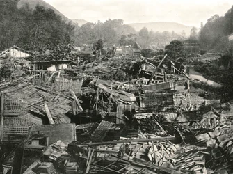 Après le tremblement de terre, Gifu, Japon, 1895