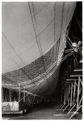 Dirigeable LZ1 Graf Zeppelin en construction, 1899