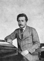 Albert Einstein 1879-1955, mathématicien et physicien théoricien germano-suisse, 1905