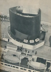 Un angle inhabituel du pont du Normandie, 1936