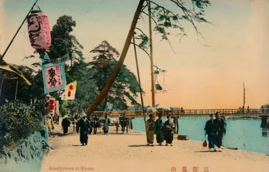 Arashiyama à Kyoto, c1900
