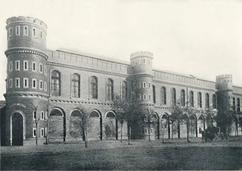 Arsenal et Musée militaire, Santiago, vers 1882, 1911