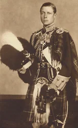 En tant que colonel en chef, les Seaforth Highlanders, 1937
