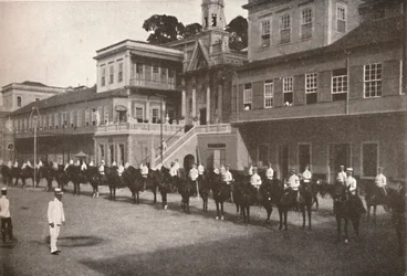 Au quartier général de la police militaire, 1914
