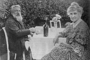 Auguste Rodin - Rodin et sa femme dans leur jardin à Meudon, c. 1925