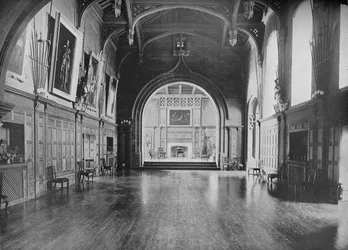 Château de Bamburgh, Northumberland - Le Lord Armstrong, 1910