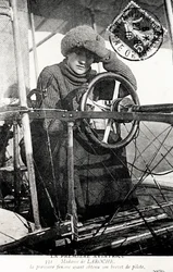 Baronne Raymonde Delaroche, aviatrice française, 1909