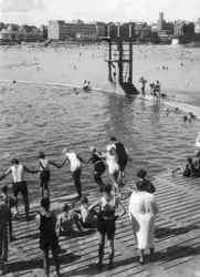 Piscine de baignade, Dinard, Bretagne, France, 20ème siècle