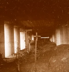 Tranchée à baïonnette, Verdun, nord de la France, vers 1916-1918