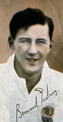 Bernard Gadney 1909-2000, joueur de rugby anglais, 1935