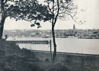 Berwick - Depuis Spittal, montrant le pont de Berwick, 1895